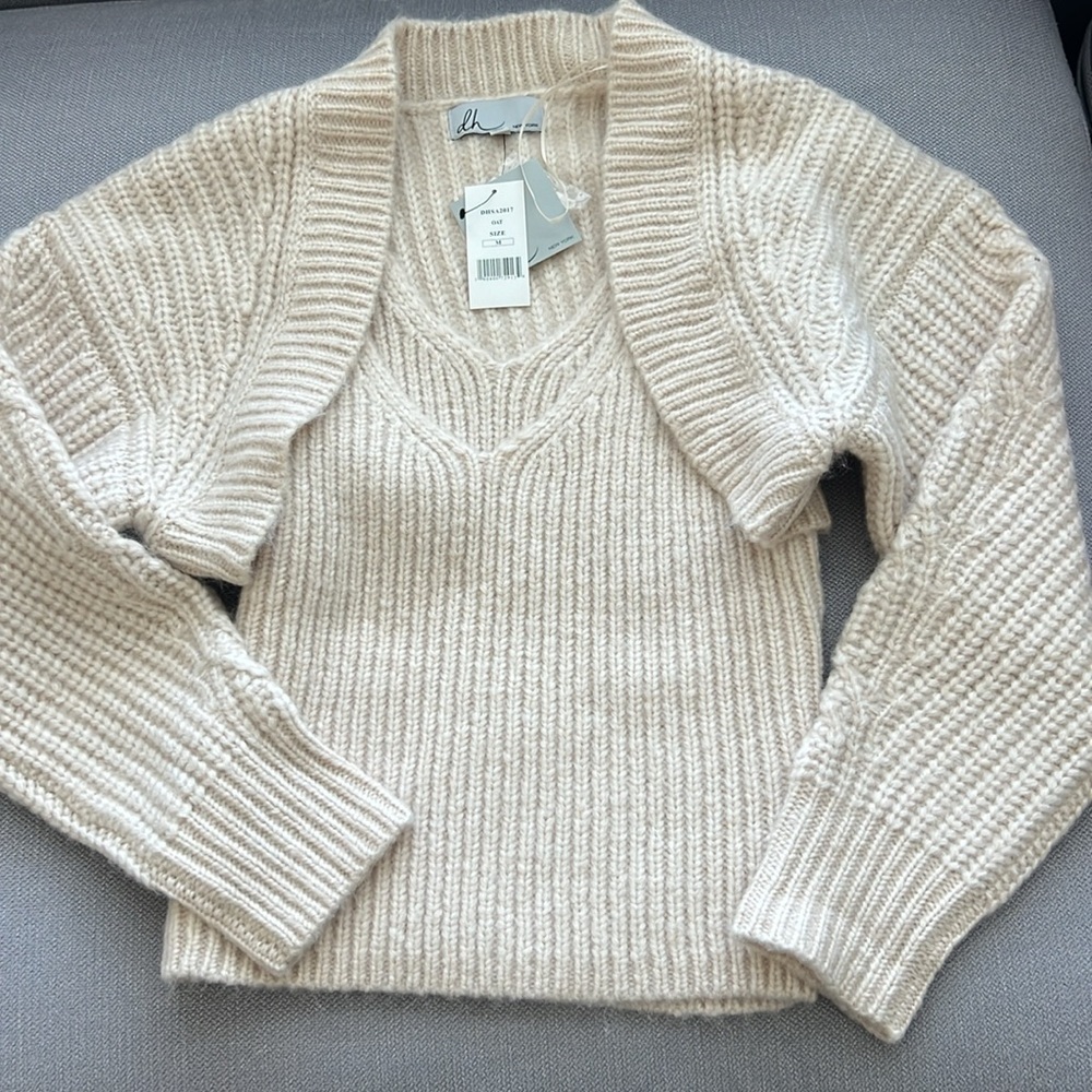 dh New York Rue Sweater Tank Crop Shrug/Cardigan